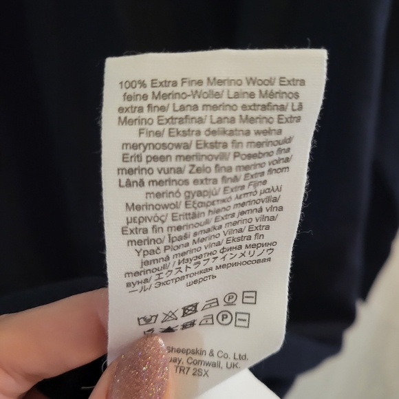 Celtic & Co. Cowl Kneck 100% Wool Dress Size M - Picture 8 of 8